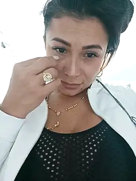 mia mancini online show from 23, 2, 2025