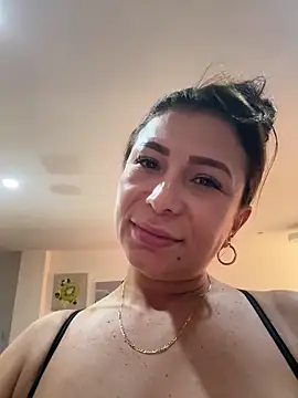 mia mancini online show from 17, 3, 2025