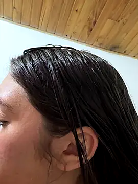 Snapshot of Barbielatinas chatting on 18, 10, 2025 Barbielatinas online show from 18, 10, 2025