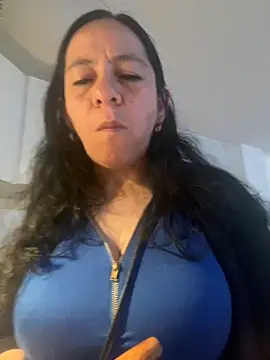 Freya Artemisa online show from 23, 9, 2025