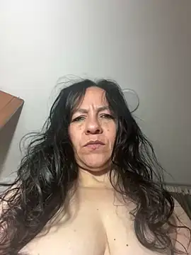 Freya Artemisa online show from 10, 9, 2025