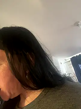 Freya Artemisa online show from 3, 10, 2025