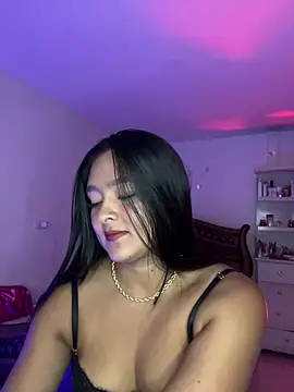 Snapshot of cristina1800 chatting on 16, 5, 2026 cristina1800 online show from 16, 5, 2026