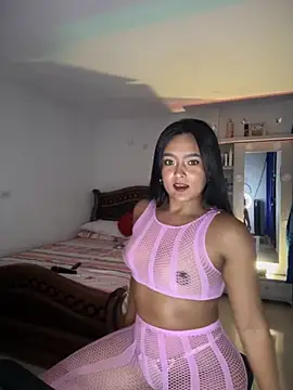 Snapshot of cristina1800 chatting on 22, 11, 2025 cristina1800 online show from 22, 11, 2025