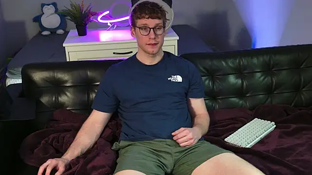 Snapshot of BlueEyedTallGuy94 chatting on 14, 1, 2026 BlueEyedTallGuy94 online show from 14, 1, 2026