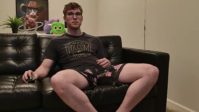 Snapshot of BlueEyedTallGuy94 chatting on 7, 10, 2025 BlueEyedTallGuy94 online show from 7, 10, 2025