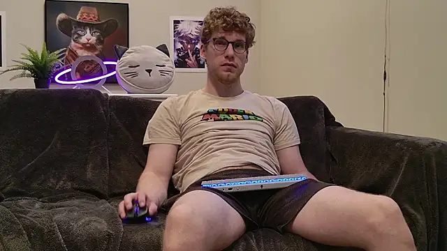 Snapshot of BlueEyedTallGuy94 chatting on 1, 11, 2025 BlueEyedTallGuy94 online show from 1, 11, 2025