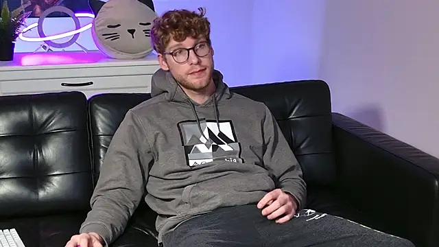 Snapshot of BlueEyedTallGuy94 chatting on 7, 11, 2025 BlueEyedTallGuy94 online show from 7, 11, 2025