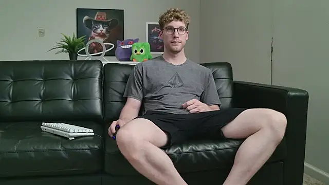 Snapshot of BlueEyedTallGuy94 chatting on 26, 9, 2025 BlueEyedTallGuy94 online show from 26, 9, 2025