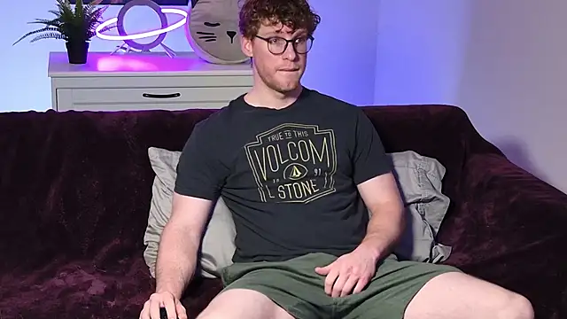 Snapshot of BlueEyedTallGuy94 chatting on 18, 11, 2025 BlueEyedTallGuy94 online show from 18, 11, 2025