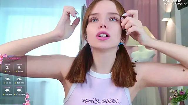 b4by LoL1 online show from 8, 10, 2025