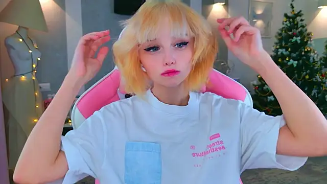 b4by LoL1 online show from 12, 1, 2026