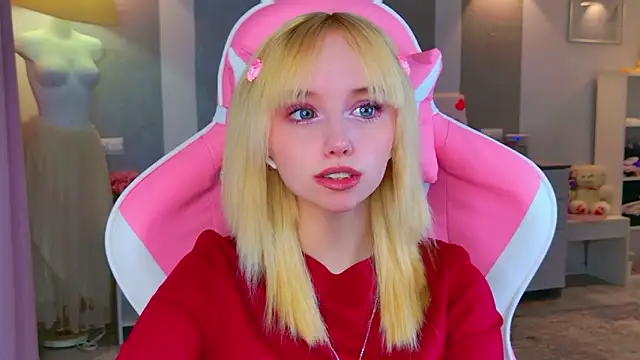 b4by LoL1 online show from 12, 2, 2026