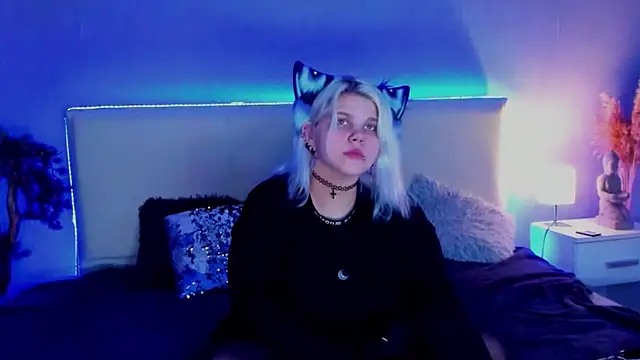 JoannLowe online show from 10, 3, 2025