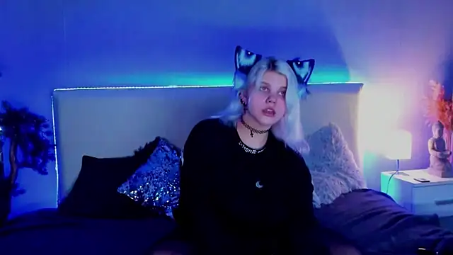 JoannLowe online show from 11, 3, 2025