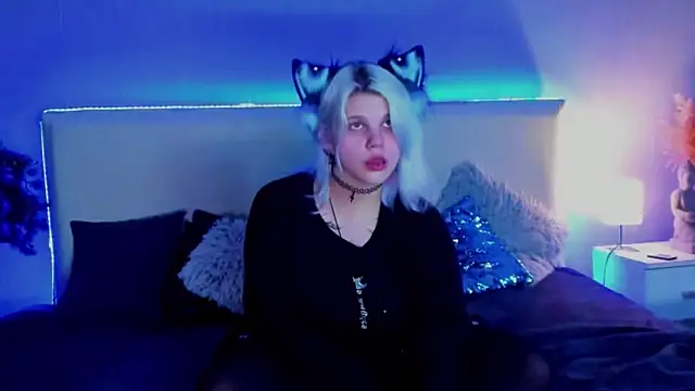 JoannLowe online show from 12, 3, 2025