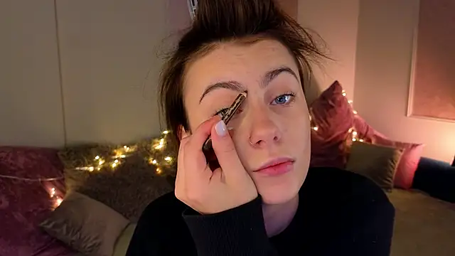 tomorrows day online show from 21, 11, 2025