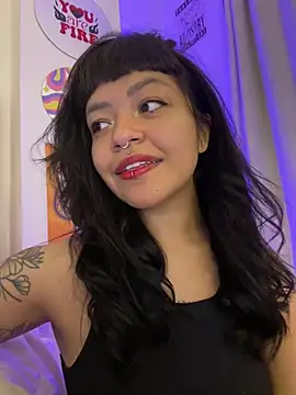 Ashley Chriss online show from 22, 2, 2025