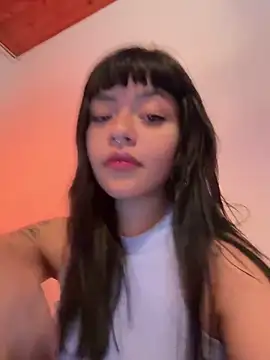 Ashley Chriss online show from 19, 1, 2025