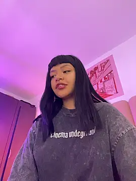 Ashley Chriss online show from 20, 12, 2025