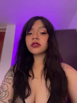 Ashley Chriss online show from 17, 6, 2026