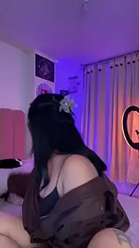 Ashley Chriss online show from 7, 1, 2026