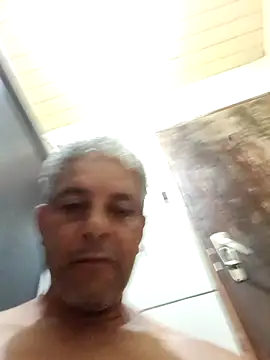 Snapshot of gordonunes chatting on 7, 2, 2026 gordonunes online show from 7, 2, 2026