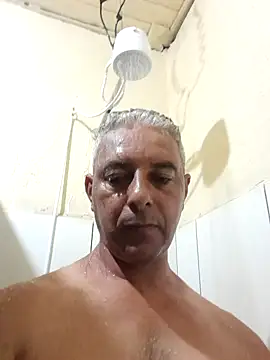 Snapshot of gordonunes chatting on 2, 12, 2025 gordonunes online show from 2, 12, 2025