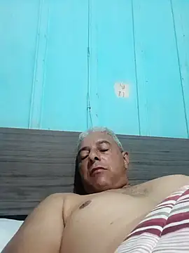 Snapshot of gordonunes chatting on 15, 12, 2025 gordonunes online show from 15, 12, 2025