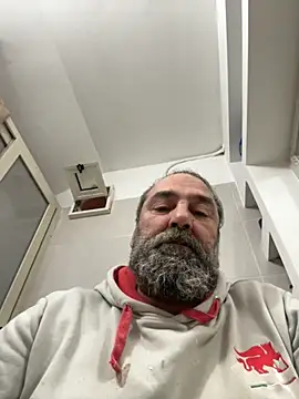 Snapshot of ros217 chatting on 5, 12, 2025 ros217 online show from 5, 12, 2025