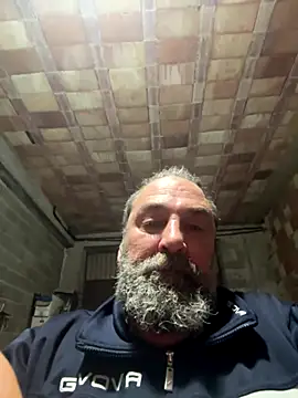 Snapshot of ros217 chatting on 4, 12, 2025 ros217 online show from 4, 12, 2025