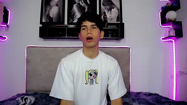 Tayson Rivers online show from 7, 12, 2024