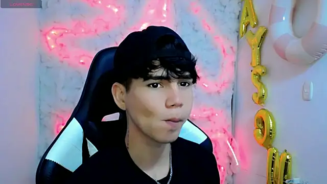 Tayson Rivers online show from 1, 10, 2025