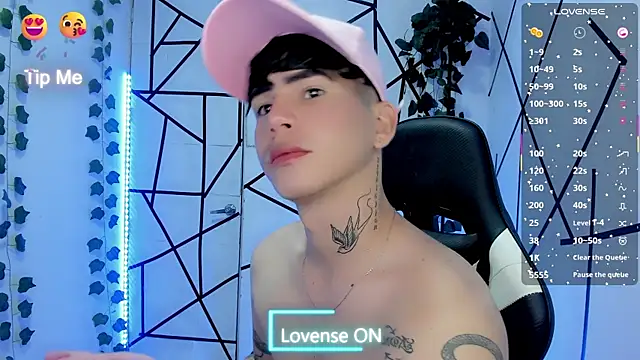 Snapshot of Tayson_Rivers chatting on 1, 6, 2026 Tayson Rivers online show from 1, 6, 2026