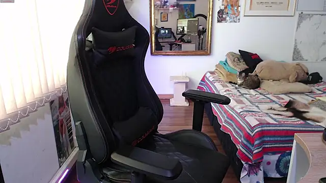 Siriss boyrag online show from 6, 11, 2025