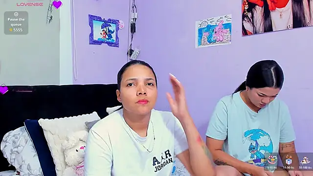 sara mendez2 online show from 11, 11, 2025