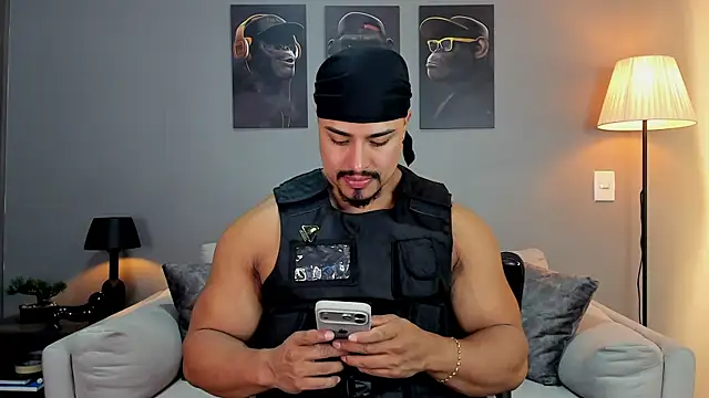 ApoloMakris online show from 30, 10, 2025