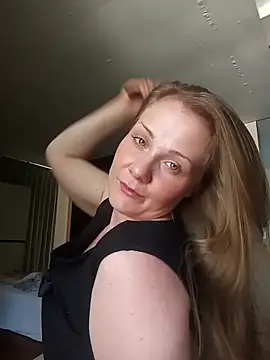 SagaaGirl online show from 10, 2, 2025