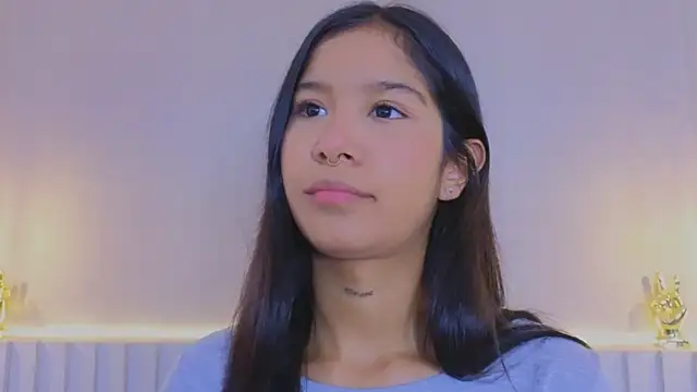 Snapshot of Aida_moreno chatting on 8, 10, 2025 Aida moreno online show from 8, 10, 2025