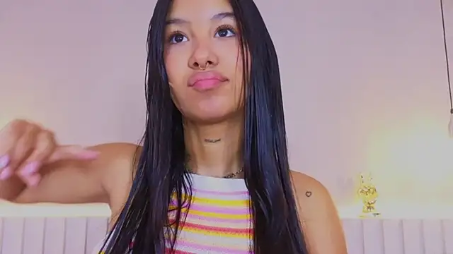 Snapshot of Aida_moreno chatting on 19, 9, 2025 Aida moreno online show from 19, 9, 2025