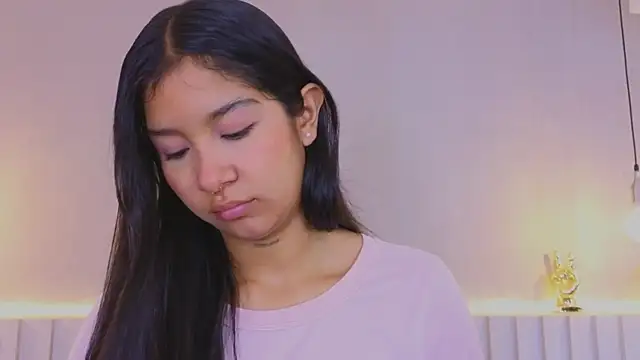 Snapshot of Aida_moreno chatting on 22, 10, 2025 Aida moreno online show from 22, 10, 2025