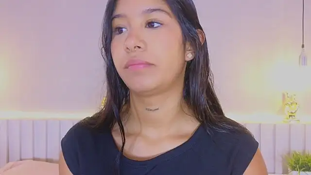 Snapshot of Aida_moreno chatting on 11, 9, 2025 Aida moreno online show from 11, 9, 2025