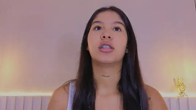 Snapshot of Aida_moreno chatting on 3, 11, 2025 Aida moreno online show from 3, 11, 2025