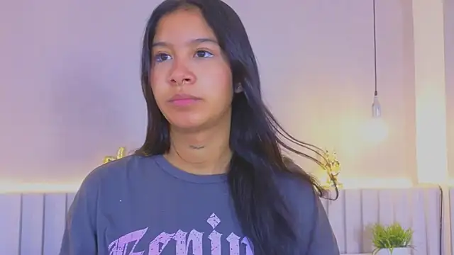 Snapshot of Aida_moreno chatting on 28, 9, 2025 Aida moreno online show from 28, 9, 2025