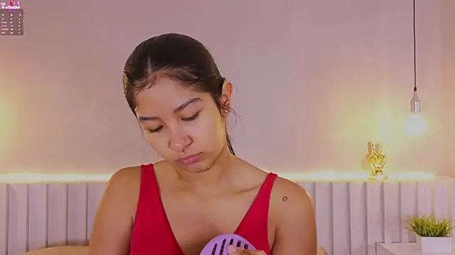 Snapshot of Aida_moreno chatting on 15, 11, 2025 Aida moreno online show from 15, 11, 2025