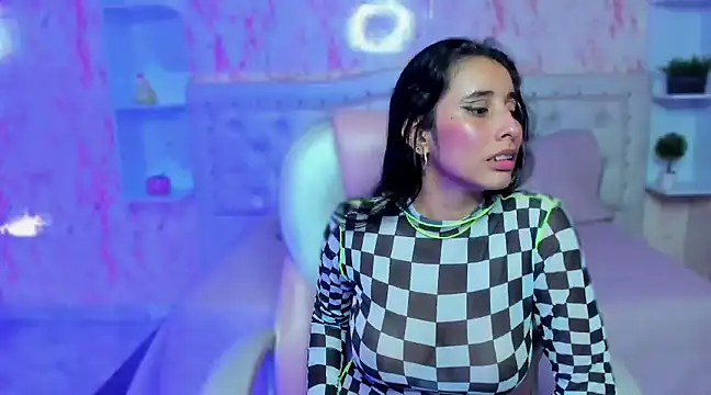 VICTORIA HOUSTON online show from 22, 2, 2025