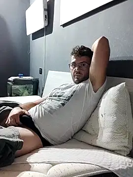 Snapshot of TheKing966 chatting on 30, 9, 2025 TheKing966 online show from 30, 9, 2025