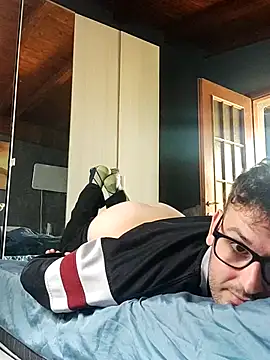 Snapshot of TheKing966 chatting on 26, 2, 2026 TheKing966 online show from 26, 2, 2026