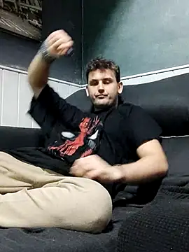 Snapshot of TheKing966 chatting on 24, 2, 2025 TheKing966 online show from 24, 2, 2025