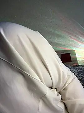 Evelinia online show from 11, 9, 2025